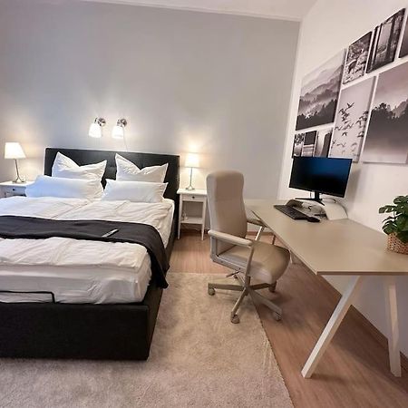 Modern City Apt. -With 2 Tv, Netflix And Work Desk Έσσεν Εξωτερικό φωτογραφία
