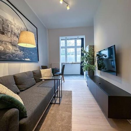 Modern City Apt. -With 2 Tv, Netflix And Work Desk Έσσεν Εξωτερικό φωτογραφία
