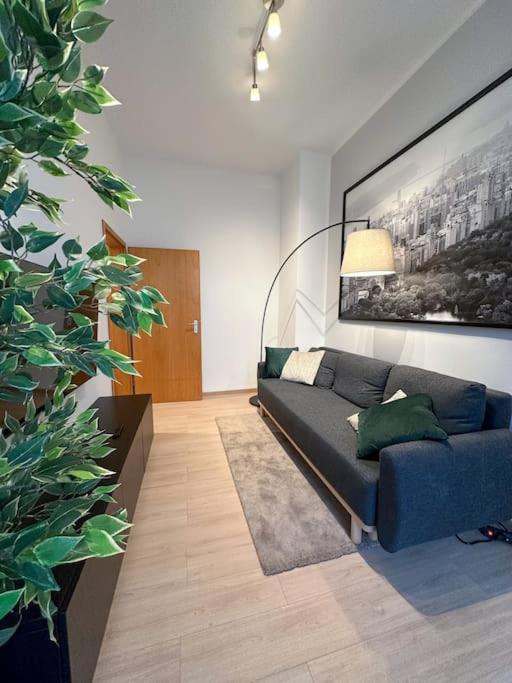 Modern City Apt. -With 2 Tv, Netflix And Work Desk Έσσεν Εξωτερικό φωτογραφία